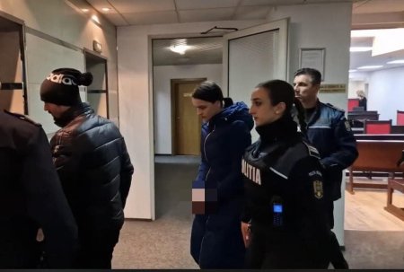 Judecatoarea din Suceava acuzata ca lua mita ca sa ofere informatii traficantilor, plasata in arest la domiciliu