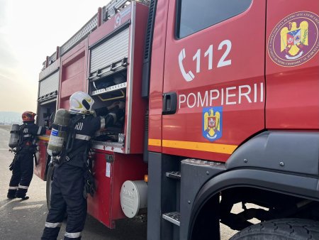 Un baiat de 10 ani a suferit arsuri pe 60 la suta din corp dupa un incendiu in Vaslui. Se cauta un loc la spitalele de arsi