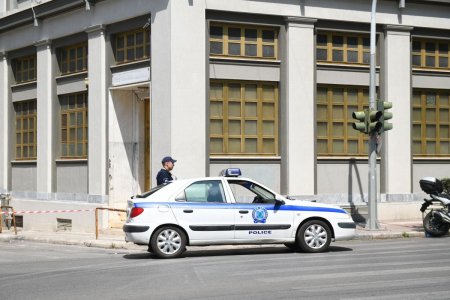 Explozie in fata Ministerului Muncii din Atena. Un apel telefonic catre un ziar a anuntat amplasarea dispozitivului in zona