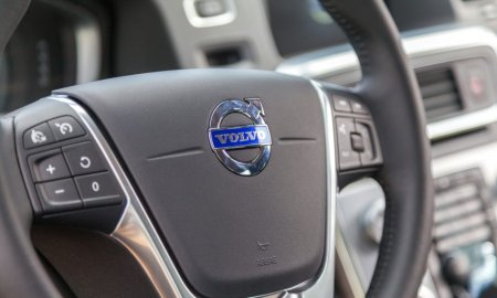Actiunile Volvo <span style='background:#EDF514'>CARS</span> au crescut joi cu peste 26%, datorita vanzarilor mai mari si a anuntului de oprire a finantarii diviziei Polestar