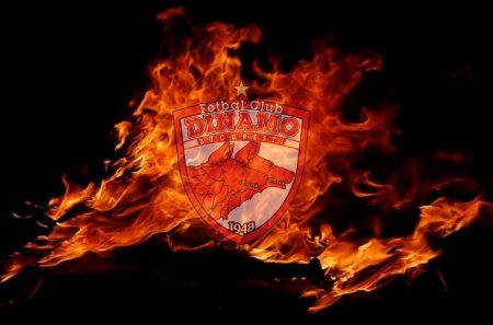 Actionarul lui Dinamo, confruntat in direct dupa ce clubul a angajat un rapidist <span style='background:#EDF514'>FANATIC</span>: Ne uitam la el pe Facebook si vedem emblema lui Dinamo cum arde!