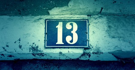 De la superstitia ca numarul 13 este unul cu ghinion la o adevarata fobie