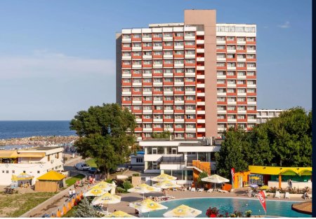 Bursa. THR Marea Neagra vrea sa vanda hoteluri si terenuri din trei statiuni de pe litoral pentru minimum 15 mil. euro si sa obtina un credit de maxim 5 mil. euro