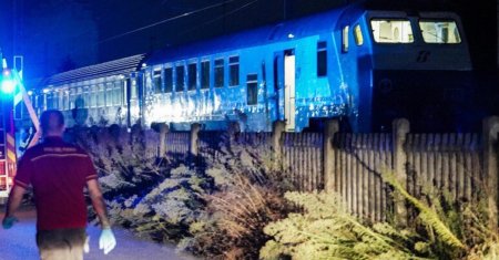 <span style='background:#EDF514'>ACCIDENT FEROVIAR</span> ingrozitor in Harghita. O femeie a fost spulberata de tren