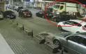 O masina de gunoi a facut prapad pe o strada din Alba Iulia. Vehiculul a scapat de sub control si a lovit cinci autoturisme