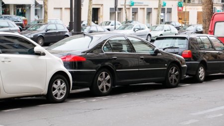 Capitala europeana unde taxa de parcare se va tripla, pentru o anumita categorie de masini. Ce pret vor plati soferii pe ora
