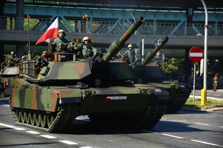 Polonia trebuie sa se pregateasca urgent de pericolul unui razboi cu Rusia, afirma ministrul apararii: „Iau in serios cele mai rele scenarii”