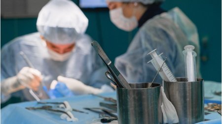 Medicii si oficialii din Sanatate trag un semnal de alarma cu privire la operatiile estetice facute in Turcia. Doua tinere au murit in ultima luna