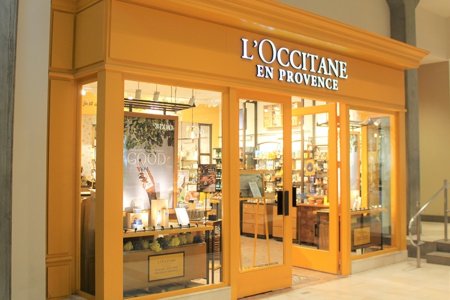 Blackstone ia in considerare o oferta de preluare a companiei de ingrijire a pielii L’Occitane International