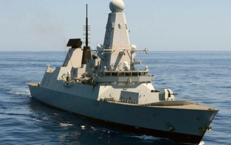 O nava britanica a fost avariata in urma unui atac cu drona, in largul coastei Yemenului