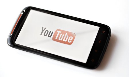 YouTube va dezvolta, pana la urma, o aplicatie pentru Vision Pro