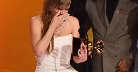 Taylor Swift a dezvaluit lista melodiilor de pe cel mai nou <span style='background:#EDF514'>ALBUM</span> al sau, The Tortured Poets Department. A anuntat lansarea lui chiar la gala Premiilor Grammy