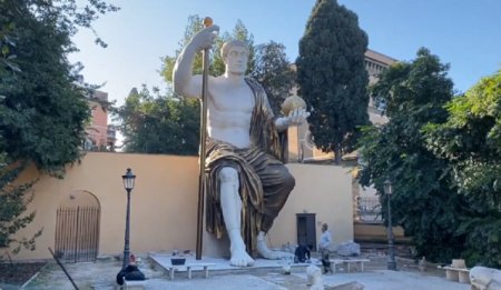 O replica a statuii imparatului Constantin cel Mare a fost creata cu ajutorul tehnologiei 3D
