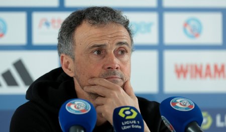 <span style='background:#EDF514'>LUIS ENRIQUE</span> a rabufnit inaintea meciului cu Brest din Cupa Frantei: Daca nu va place, puneti zahar