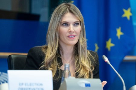 Parlamentul European i-a ridicat <span style='background:#EDF514'>IMUNITATEA</span> Evei Kaili intr-un caz de frauda. Eurodeputata, acuzata ca a cheltuit 150.000 de euro din bugetul UE