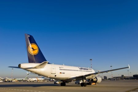 Greva personalului de la sol al Lufthansa va afecta aproape 100.000 de pasageri
