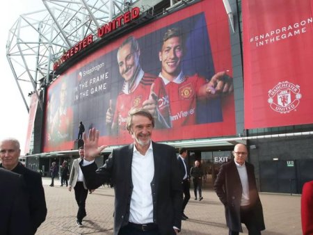 Wembley of the North - Sir Jim <span style='background:#EDF514'>RATC</span>liffe si Manchester United pregatesc demolarea Teatrului Viselor