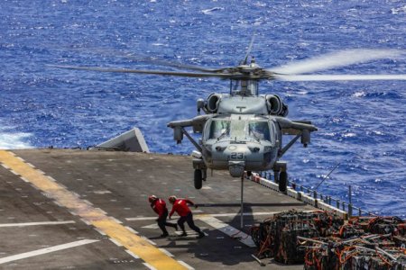 Un elicopter al marinei americane a disparut in California