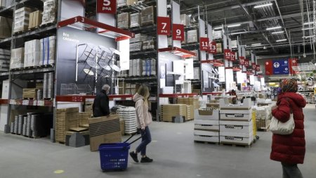 IKEA reduce preturile pentru jumatate dintre produsele aflate la vanzare