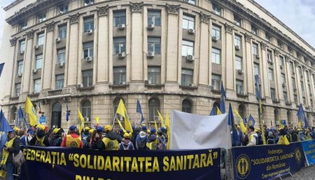 Federatia  and #39; and #39;Solidaritatea Sanitara and #39; and #39; picheteaza Ministerul Sanatatii si va protesta si in fata Ministerului Muncii