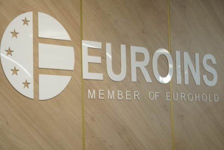 Eurohold: Nicio instanta din Romania nu s-a pronuntat inca asupra legalitatii deciziei ASF de a retrage licenta <span style='background:#EDF514'>EUROINS</span>