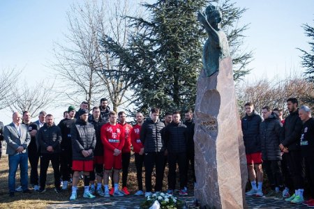 Maghiarii l-au comemorat pe Marian Cozma, Dinamo a omis! O singura postare in memoria lui 