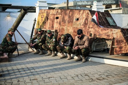 O militie islamica pro-<span style='background:#EDF514'>IRANIAN</span>a cere formarea unui front unit care sa expulzeze fortele americane din Irak