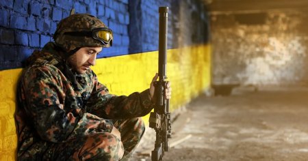 Inarmata prost si epuizata: ce speranta mai exista pentru Ucraina daca ajutorul militar al SUA se opreste? | Analiza The Guardian