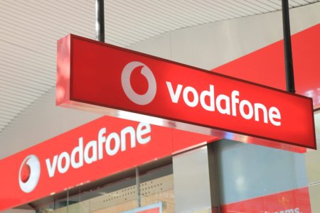 Vodafone Romania semneaza un parteneriat strategic cu <span style='background:#EDF514'>ERICSSON</span> pentru implementarea 5G