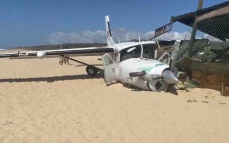 Un barbat a murit pe o plaja din Mexic dupa ce un avion care transporta parasutisti s-a prabusit peste el. VIDEO