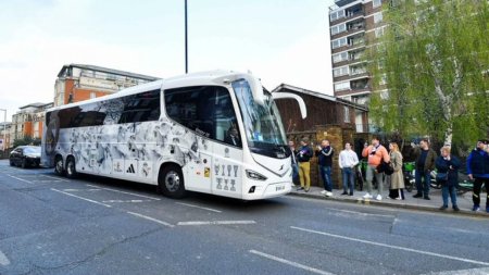 Autocarul lui Real Madrid, implicat intr-un <span style='background:#EDF514'>ACCIDENT PE AUTOSTRADA</span> in drum spre meciul cu Leipzig