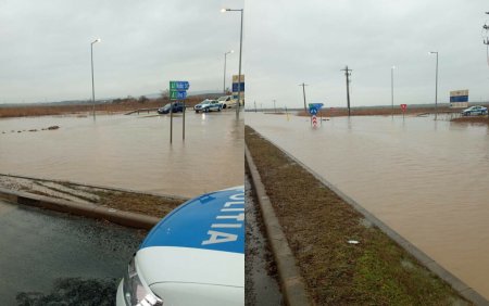 Inundatii pe DN7, in judetul Hunedoara, din cauza ploilor abundente. Traficul rutier a fost inchis