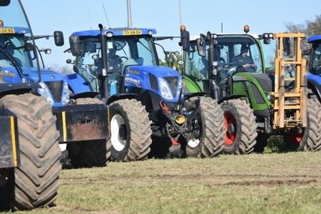 Reuters: Fermierii polonezi intentioneaza sa blocheze complet granita cu Ucraina in data de 20 februarie