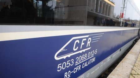 Haos pe <span style='background:#EDF514'>CALEA FERATA</span>. Un tren defect blocheaza circulatia feroviara intre Calafat si Craiova