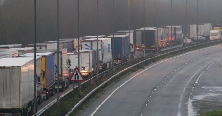 Bulgarii blocheazã de 7 zile toate camioanele transportatorilor romani incãrcate cu marfã cãtre Austria