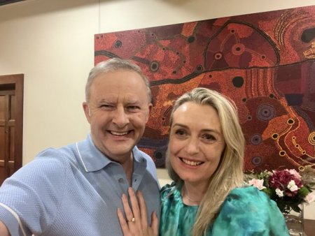 Premierul Australiei se logodeste. Este primul lider al tarii care face logo<span style='background:#EDF514'>DNA I</span>n timpul mandatului