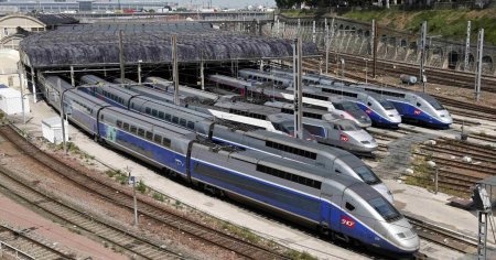 Atentionare de calatorie in Franta din cauza grevei nationale a <span style='background:#EDF514'>CONTROLORI</span>lor feroviari