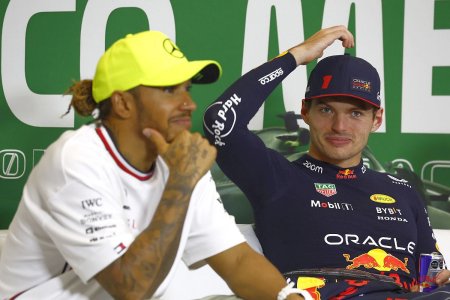 Peste ce e pe <span style='background:#EDF514'>NETFLI</span>x » Reactia celor de la Red Bull dupa trecerea lui Lewis Hamilton la Ferrari