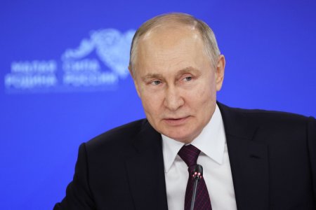 Putin cere rusilor sa faca mai multi urmasi: „Pentru a ne extinde si a ne dezvolta, e nevoie de cel putin trei copii”