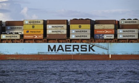Maersk: <span style='background:#EDF514'>DEVIEREA</span> navelor din Marea Rosie ar putea fi extinsa pana in a doua jumatate a acestui an