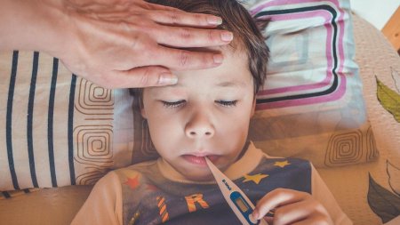 Bolile neurologice la copii. Medicul <span style='background:#EDF514'>MIHAI CRAIU</span>: "Unele complicatii apar din cauza raspunsului organismului, si nu din cauza virusului"