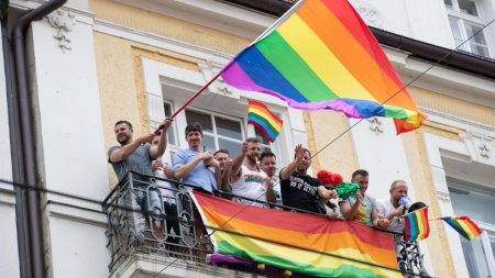 Premiera in tarile crestin ortodoxe: Grecia a legalizat casatoria intre persoane de acelasi sex