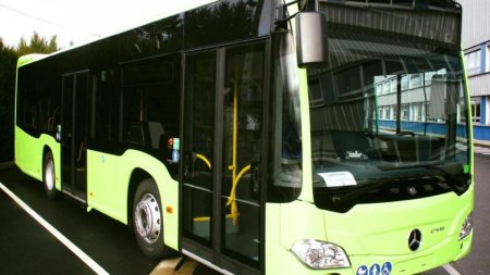 Statie noua pe linia autobuzului 203, in cartierul <span style='background:#EDF514'>GREEN</span>field, infiintata la cererea calatorilor
