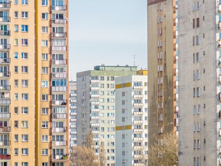 Orasul din Romania care a apasat <span style='background:#EDF514'>PEDALA</span> de acceleratie in imobiliare: investitii de peste 300 de milioane de euro in cartiere si blocuri noi