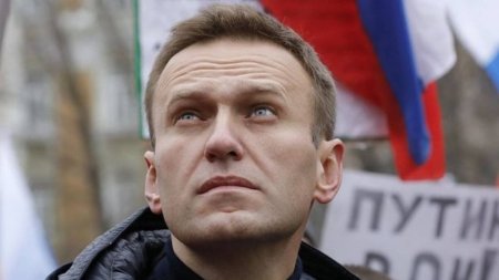 Rusia sub tensiune: <span style='background:#EDF514'>ARESTARI</span> masive in randul jurnalistilor si manifestantilor, dupa decesul lui Navalnii
