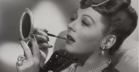 Diva Bucurestiului interbelic ajunsa actrita la Hollywood. A fost prima artista care a interpretat celebra melodie Ionel, Ionelule