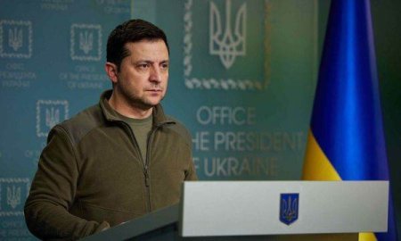 Zelenski indeamna aliatii Ucrainei sa puna capat lipsei 'artificiale' de arme