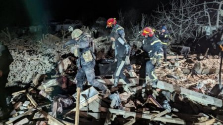 Rusii au bombardat blocurile civililor din Kramatorsk. Mai multe persoane au murit