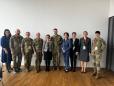 Ministrul de Externe, Luminita Odobescu, s-a intalnit la Munchen cu veterani ucraineni