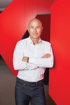 Business MAGAZIN. Ce spune Achilleas Kanaris despre planurile Vodafone in Romania in 2024